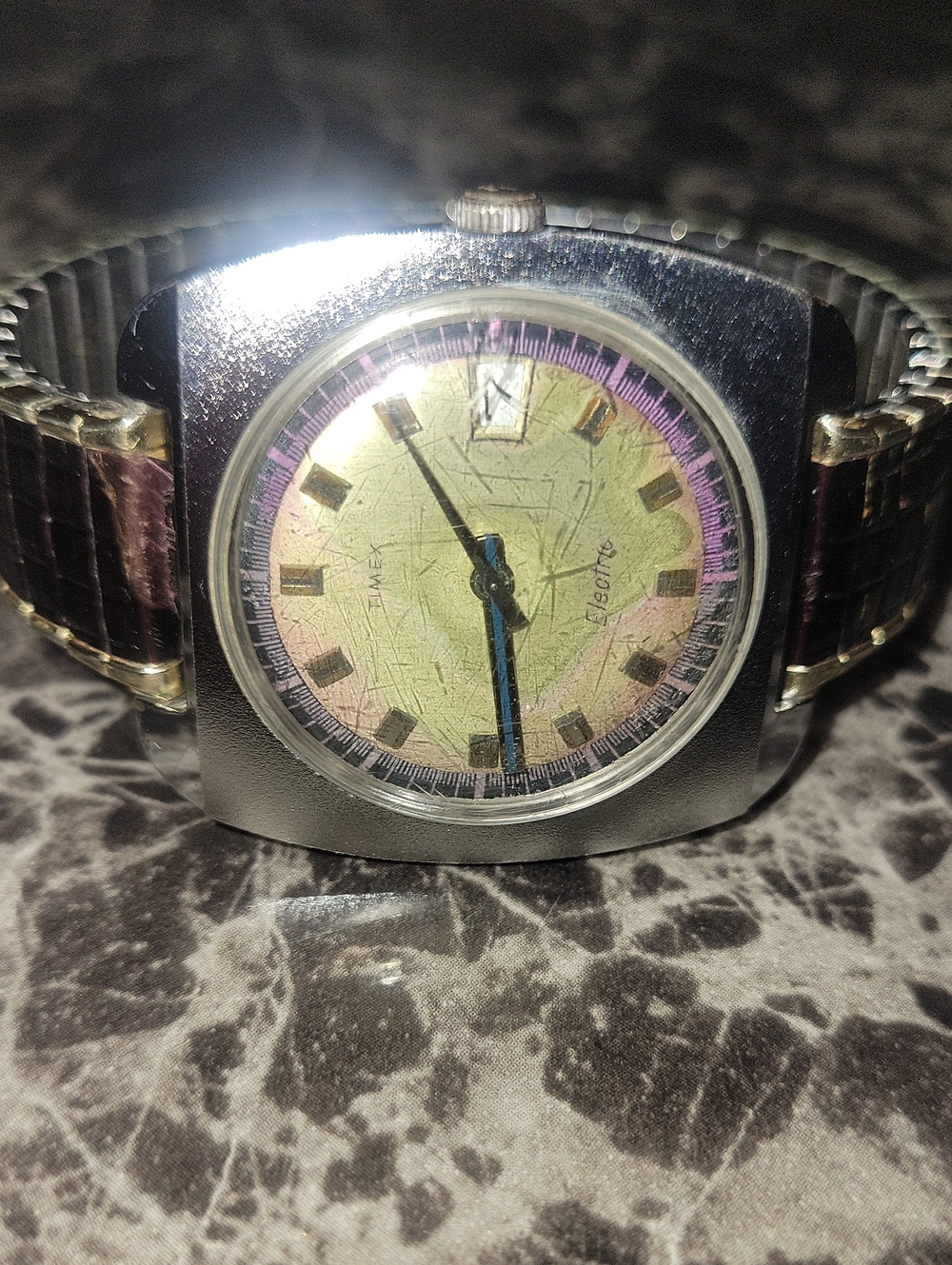 Vtg. Timex Electric Silver ToneCushion Case Maroon & Gold Tone PAT. Speidel Band